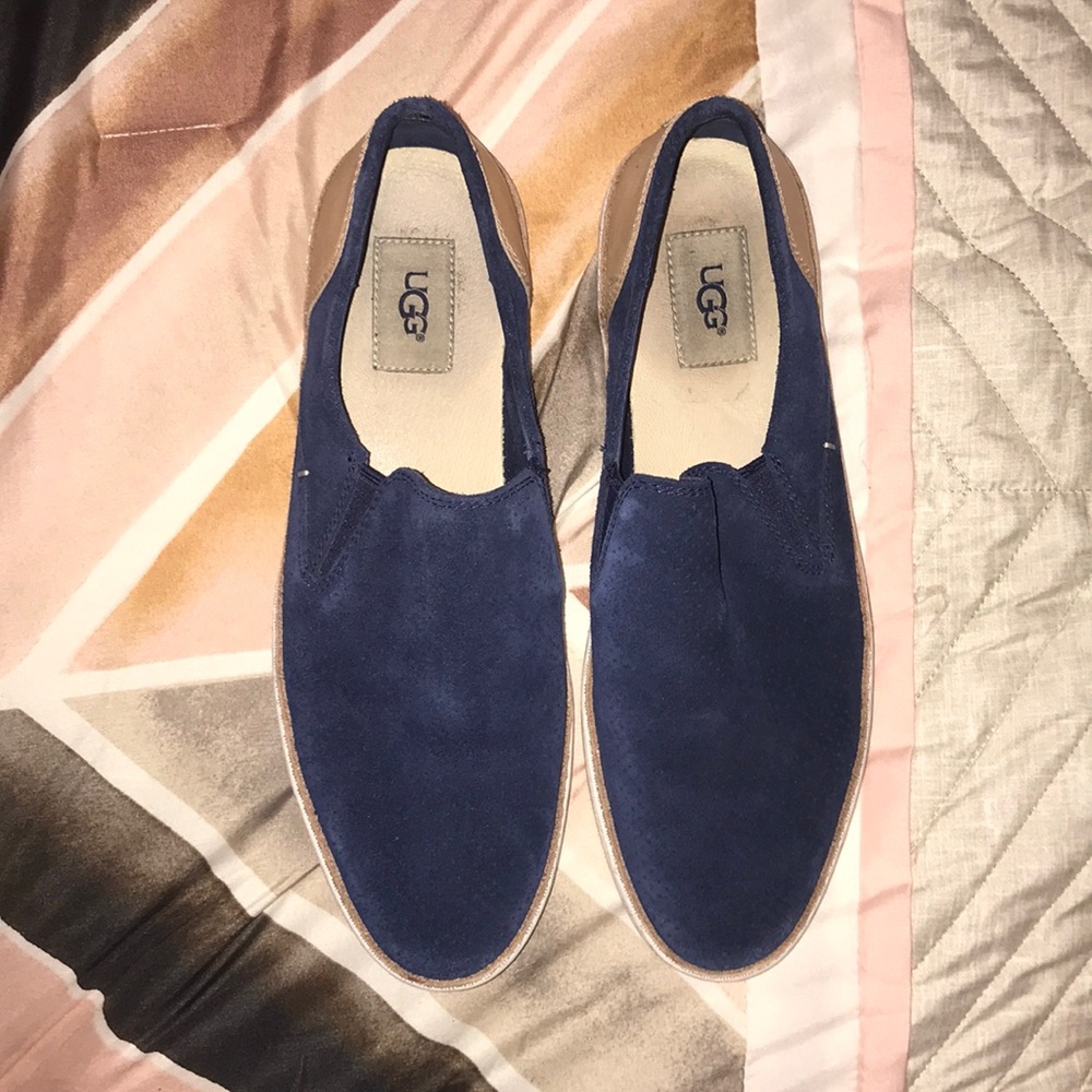 Navy blue flats